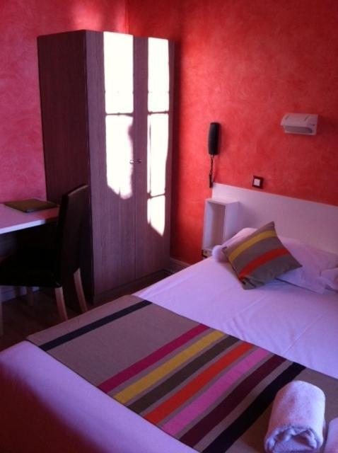 Hotel Cote Patio Nîmes Eksteriør bilde