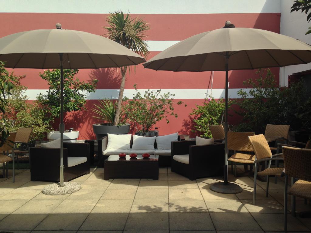 Hotel Cote Patio Nîmes Eksteriør bilde